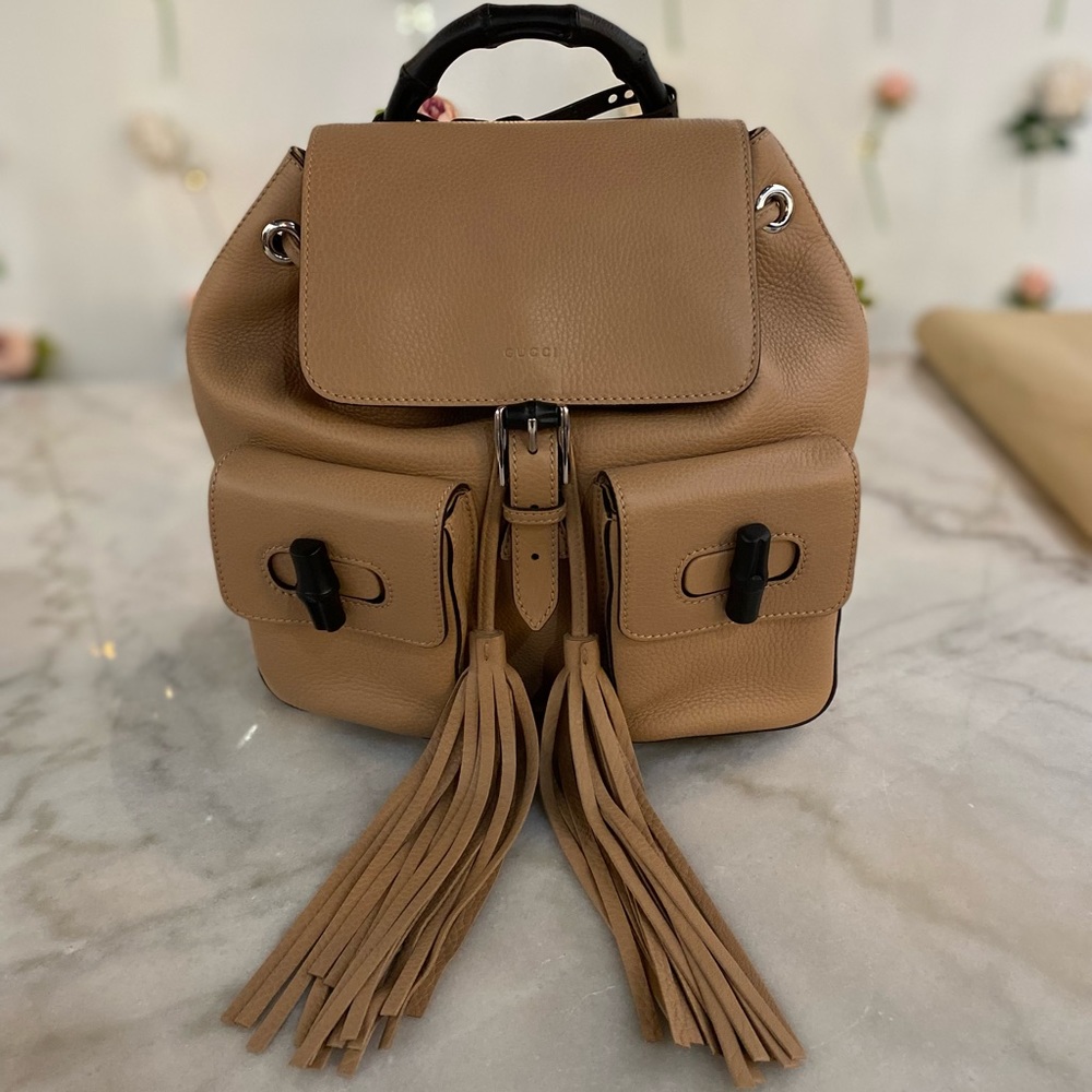 โ sold - ๐ฏ GUCCI backpack - Picture 1 of 15